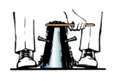 dùng que đầm gạt bằng miệng côn từ giữa ra 02 bên và dọn sạch bê tông xung quanh đáy côn 